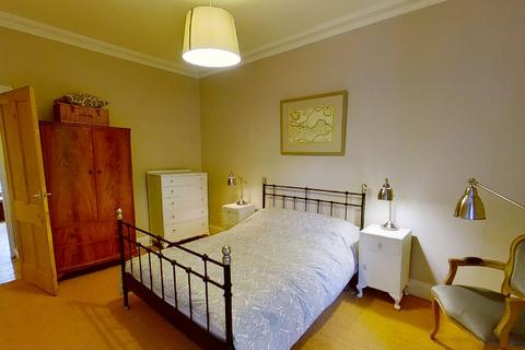 1 bedroom flat to rent, St Stephen Place, Edinburgh, EH3