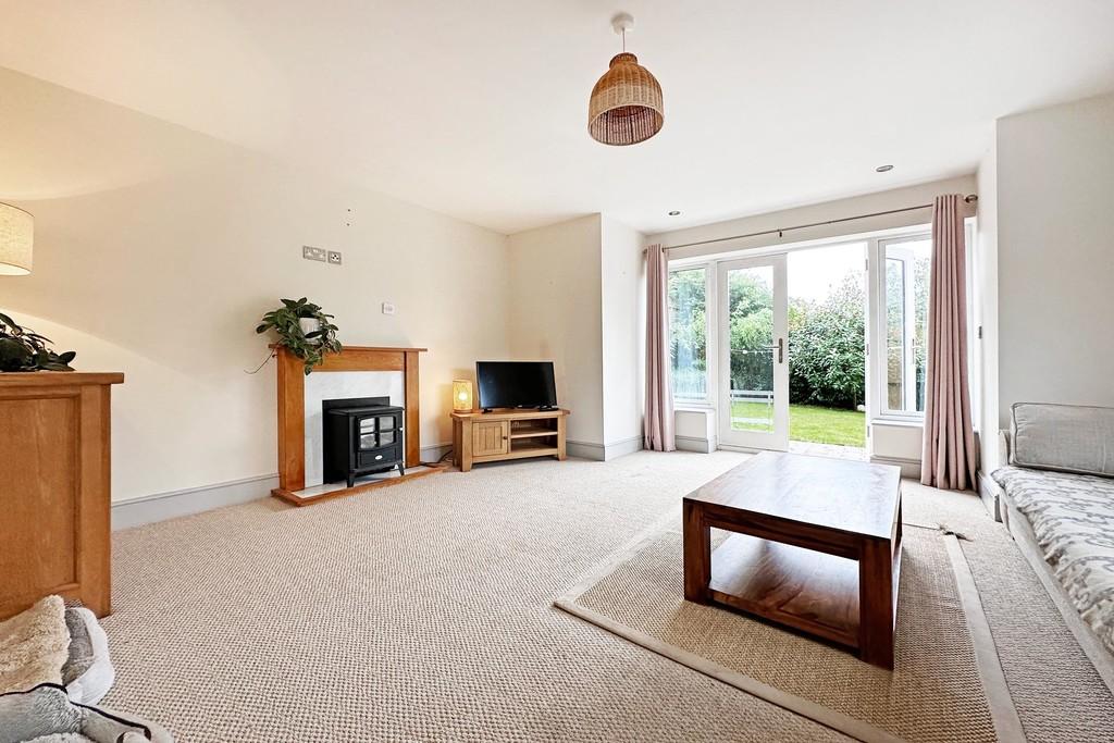 Parish Mews, Hampton In Arden 3 bed detached house to rent £1,600 pcm (£369 pw)