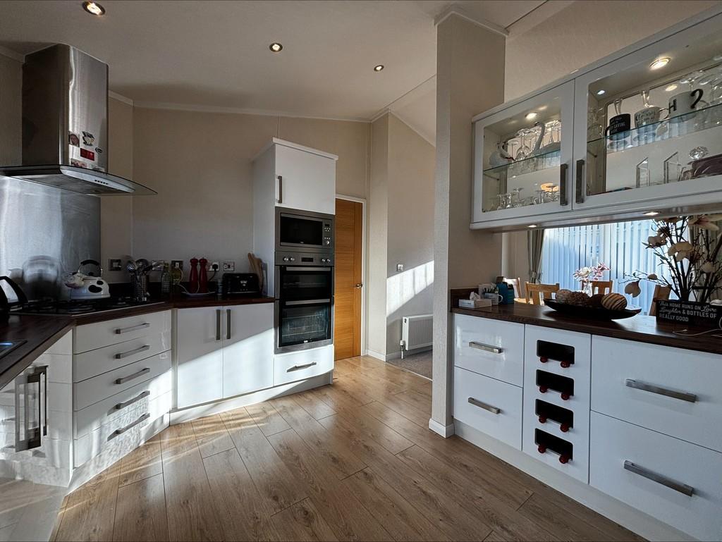 Cledford Lane, Middlewich 2 bed park home for sale £205,000