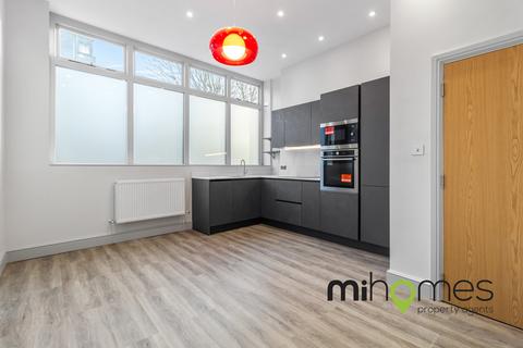 2 bedroom apartment to rent, Hanley Road, London