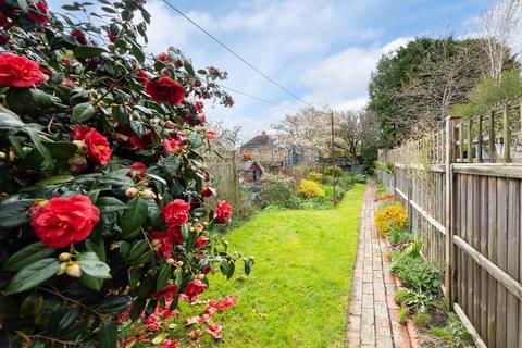 3 bedroom terraced house for sale, Oakdene Road, Brockham