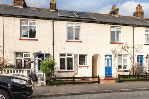 3 bedroom terraced house for sale, Oakdene Road, Brockham