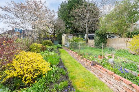 3 bedroom terraced house for sale, Oakdene Road, Brockham