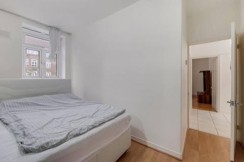 3 bedroom flat for sale, Runnymede House, Hackney, London, E9