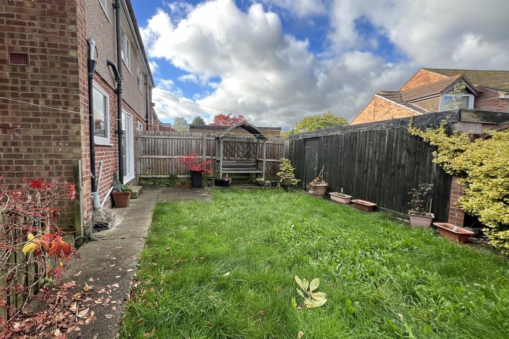 Branston Crescent, Melton Mowbray 3 bed semi-detached house for sale ...