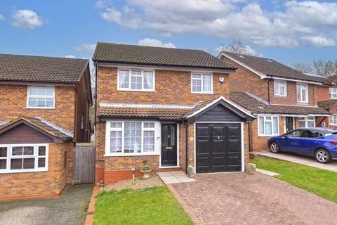27 Fairview Close, Tonbridge, TN9 2UU
