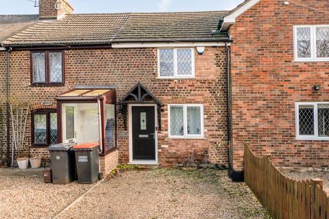 2 bedroom terraced house for sale, Chaul End Road, Caddington