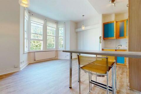 1 bedroom apartment for sale, Fernhead Road, London