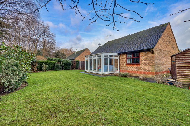 Chobham, Surrey 2 bed detached bungalow for sale £515,000
