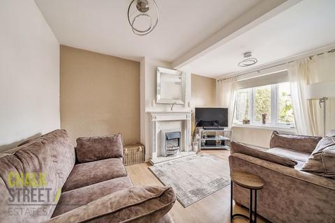 121a Burnway, Hornchurch, RM11 3SW