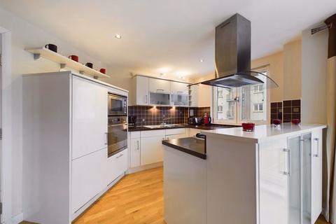 2 bedroom flat for sale, Queens Highlands, Aberdeen