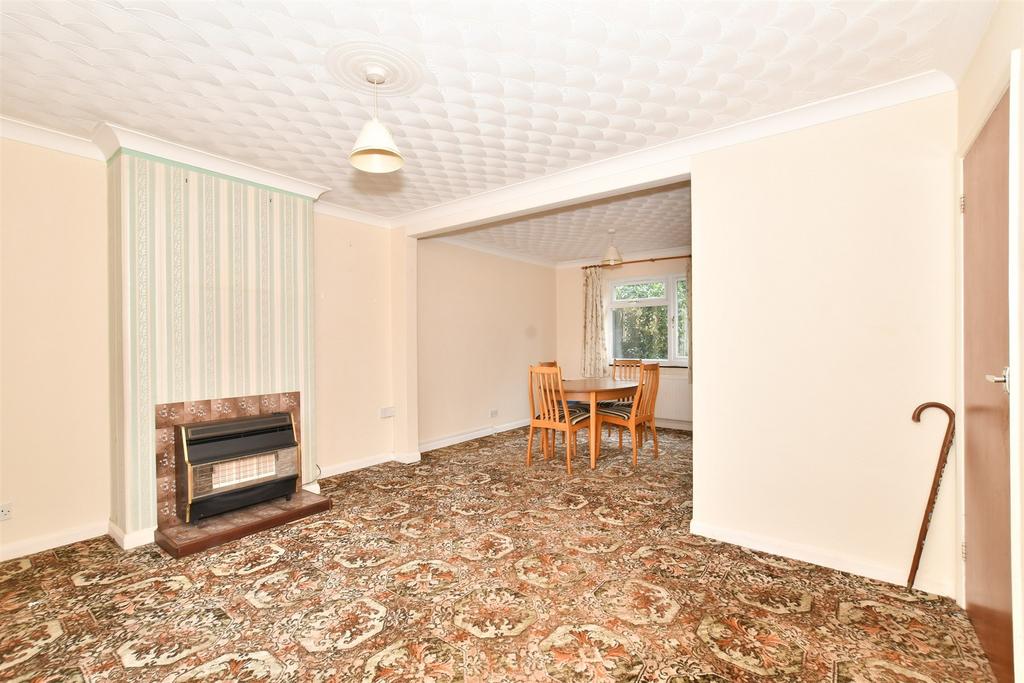 Borough Road, Petersfield, Hampshire 3 bed semidetached house £375,000