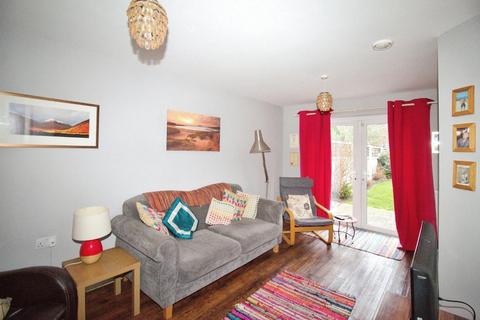 10 Braeburn Road, Deeping St James, Peterborough, PE6 8GL