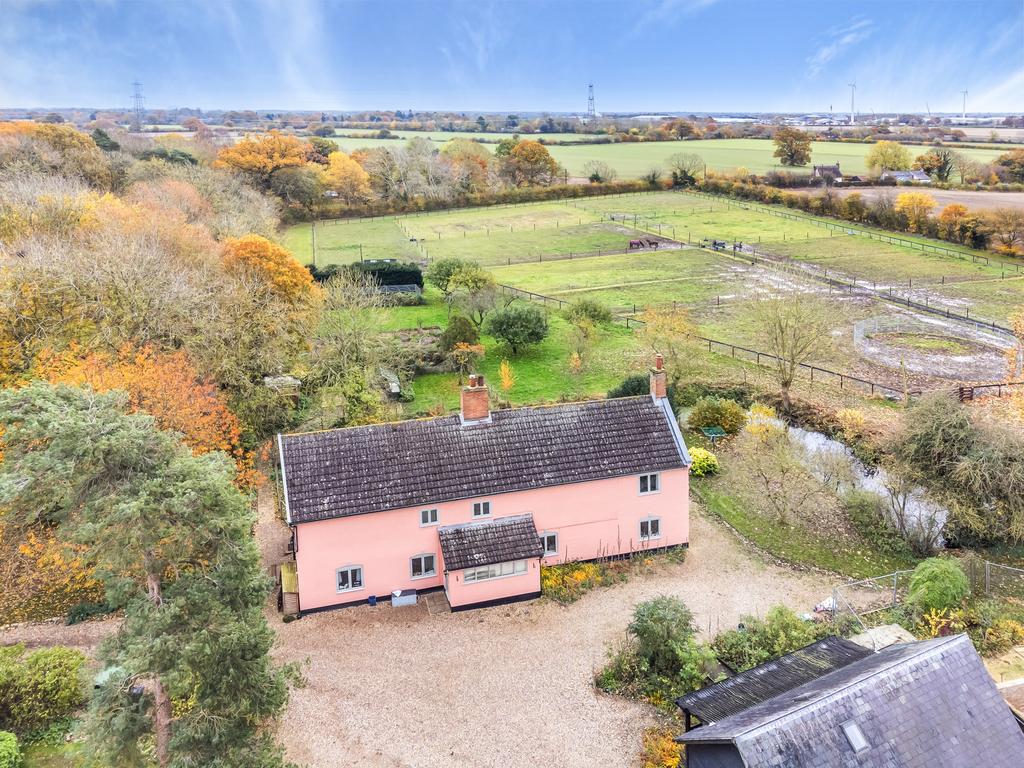 Great Green, Thrandeston, Diss, Suffolk, IP21 4BN 5 bed equestrian