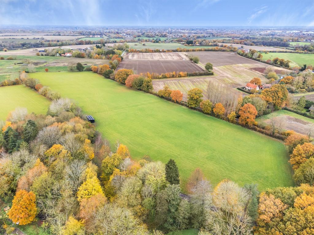 Great Green, Thrandeston, Diss, Suffolk, IP21 4BN 5 bed equestrian
