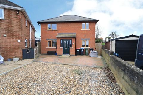 3 bedroom detached house for sale - Town End Crescent, Stoke Goldington, Newport Pagnell, MK16