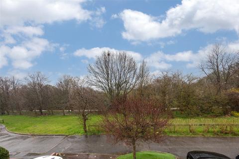 6 Bolney Green, Luton, LU2 8RT