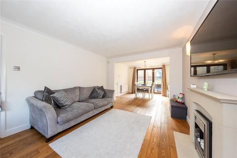 6 Bolney Green, Luton, LU2 8RT