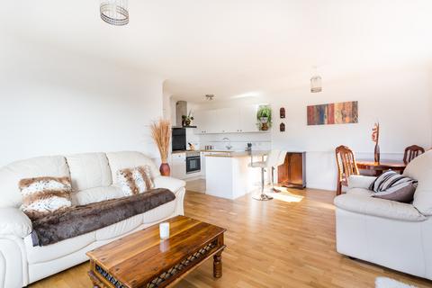 2 bedroom flat to rent, Essex Road