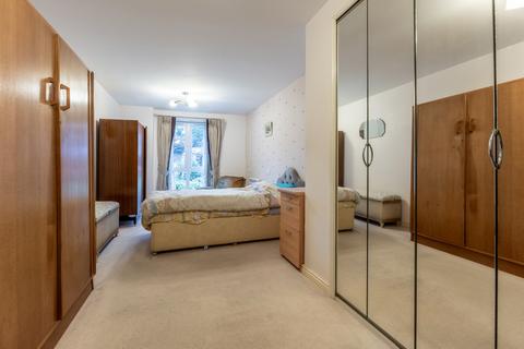 2 bedroom apartment for sale, 1 Stanhope Court, Brownberrie Lane, Horsforth, Leeds, West Yorkshire