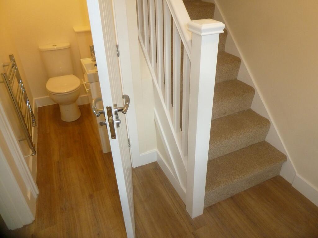 Cloakroom / stairs