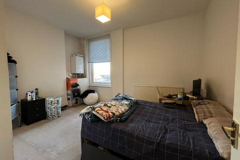 1 bedroom flat to rent, High Road, London