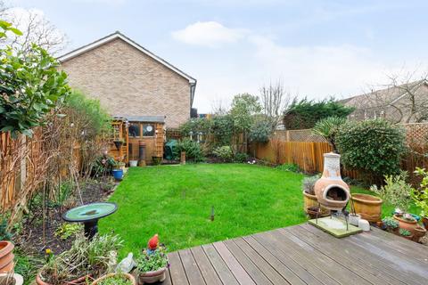 10 Overbrae, Beckenham, BR3 1SX