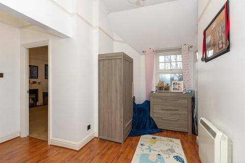 61 Acacia Way, Sidcup, DA15 8WW