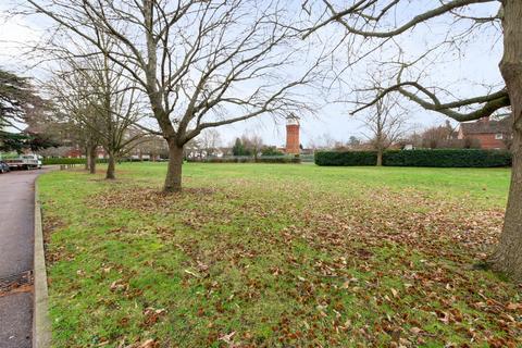 61 Acacia Way, Sidcup, DA15 8WW
