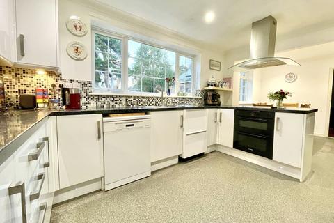 47 Stirling Road, Bournemouth, BH3 7JH