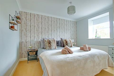 2 bedroom mews for sale, High Street, Milford on Sea, Lymington, SO41