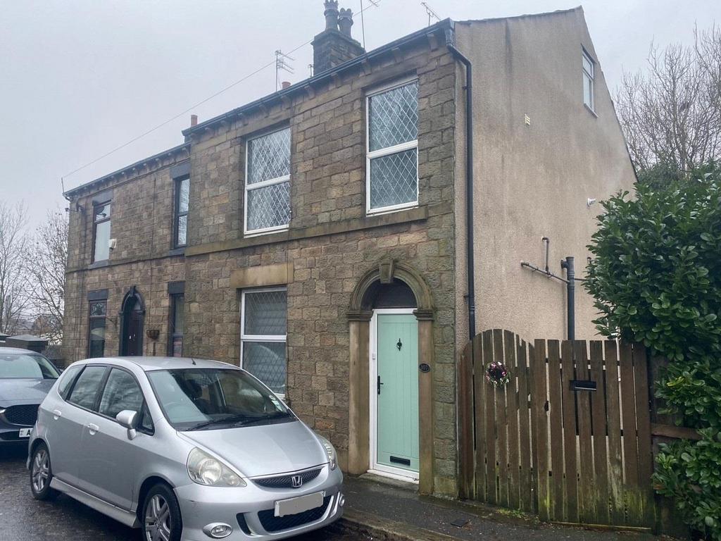 St. John Street, Lees, Oldham 2 bed end of terrace house for sale £