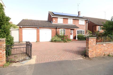 4 bedroom house for sale, Ashworth Street, Daventry