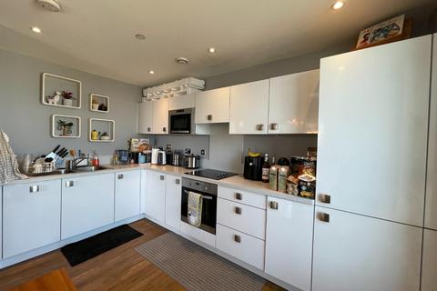 2 bedroom flat for sale, Agnes George Walk, London, E16