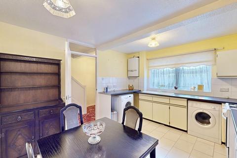 25 Gregory Road, Romford, RM6 5JJ