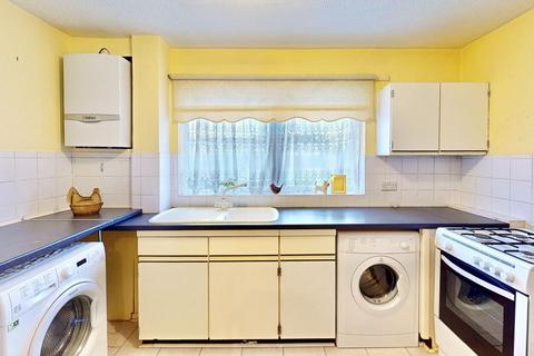 25 Gregory Road, Romford, RM6 5JJ