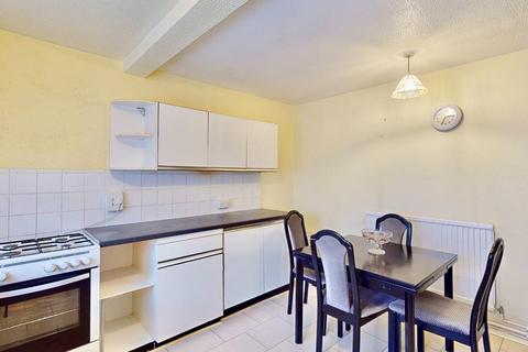 25 Gregory Road, Romford, RM6 5JJ