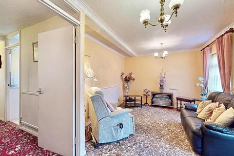 25 Gregory Road, Romford, RM6 5JJ
