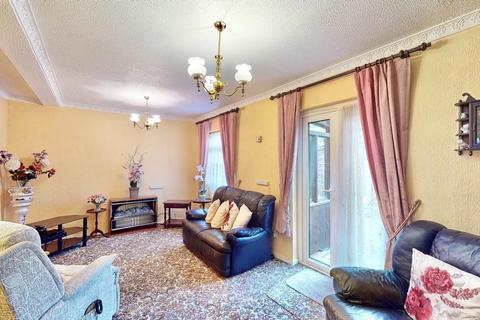 25 Gregory Road, Romford, RM6 5JJ