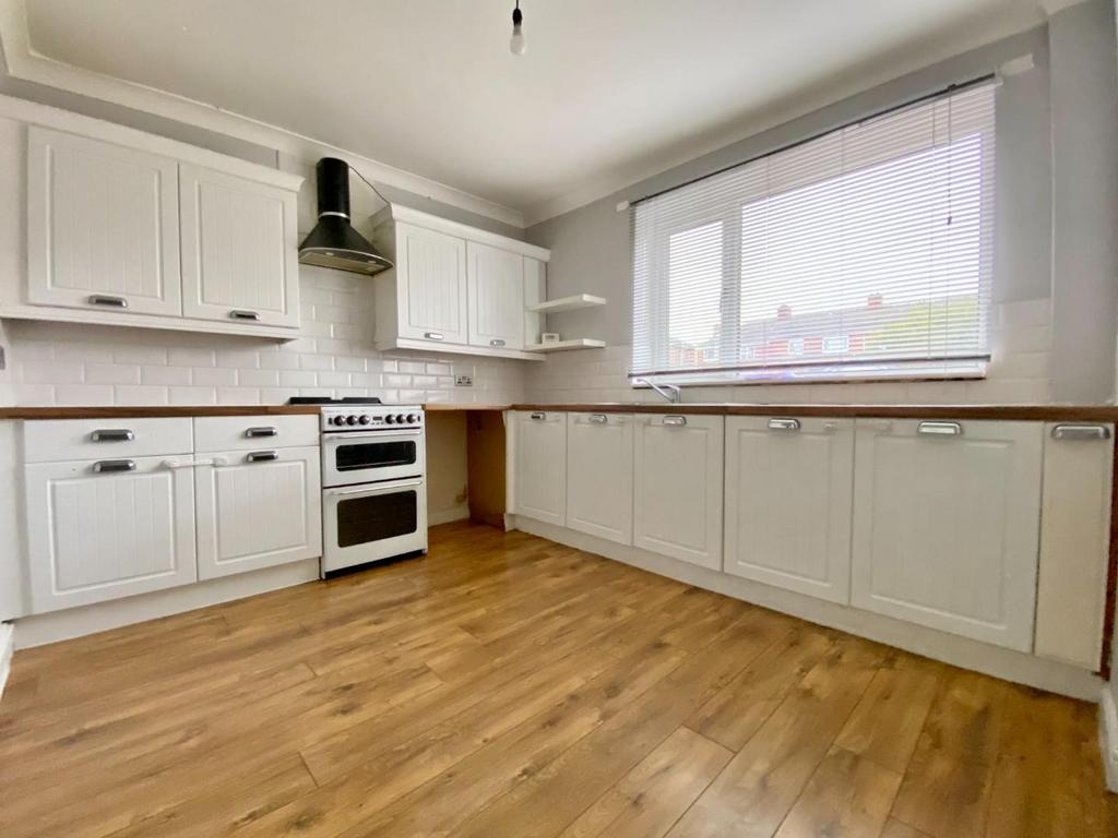 Kitchen dining room