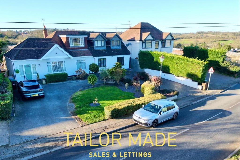 Road South, Keresley, Coventry 3 bed bungalow for sale £350,000