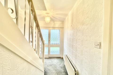 3 bedroom semi-detached house for sale - Montrose Drive, Wardley, Gateshead, NE10