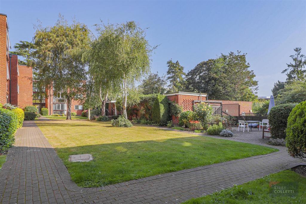 Communal gardens