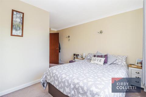 17, Eversley Lodge Park View, Hoddesdon, EN11 8PH