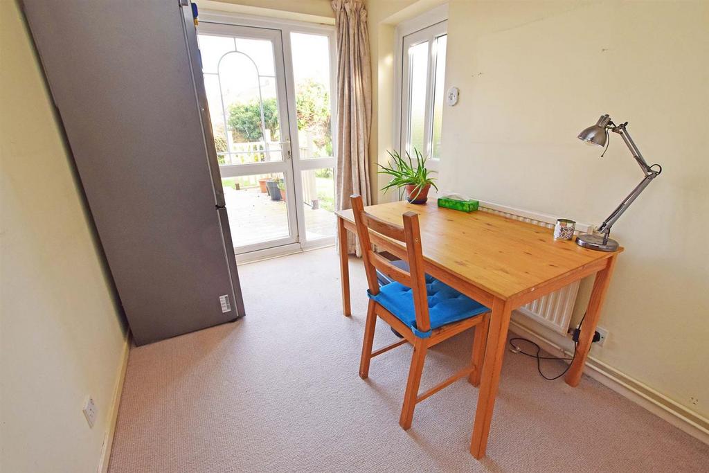 Hanway, Gillingham 3 bed end of terrace house for sale £300,000