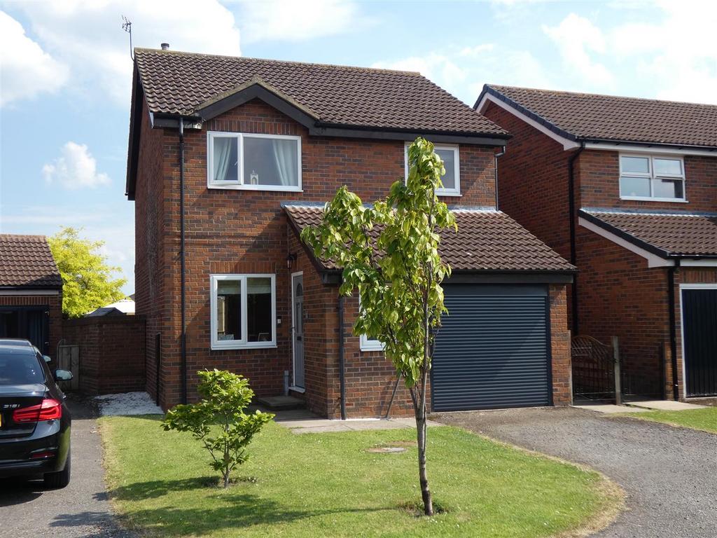 Stapleton Close, Bedale 3 bed detached house for sale £300,000