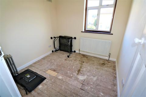 40 First Avenue, Grays, RM20 3JR
