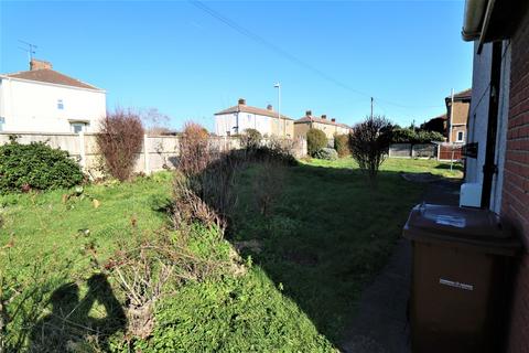 40 First Avenue, Grays, RM20 3JR
