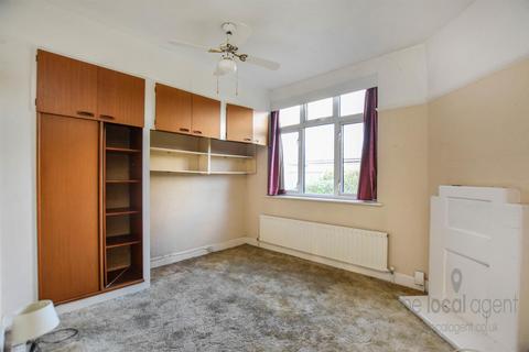 284 Kingston Road, Epsom, KT19 0SW