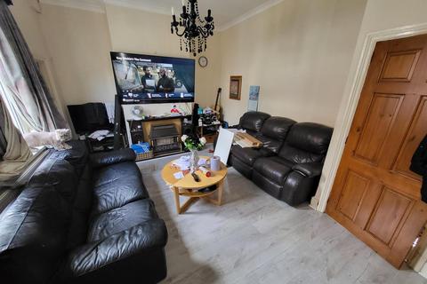 4 bedroom end of terrace house for sale, Chepstow Road, Newport NP19